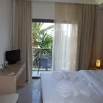 Oasis - Adults Only 3*