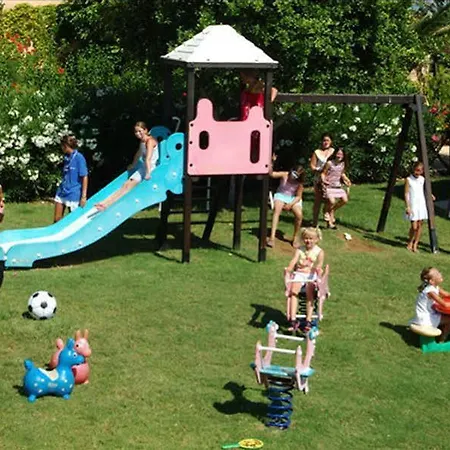 Готель Oasis - Adults Only 3*