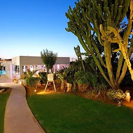 Oasis - Adults Only Hotel 3*