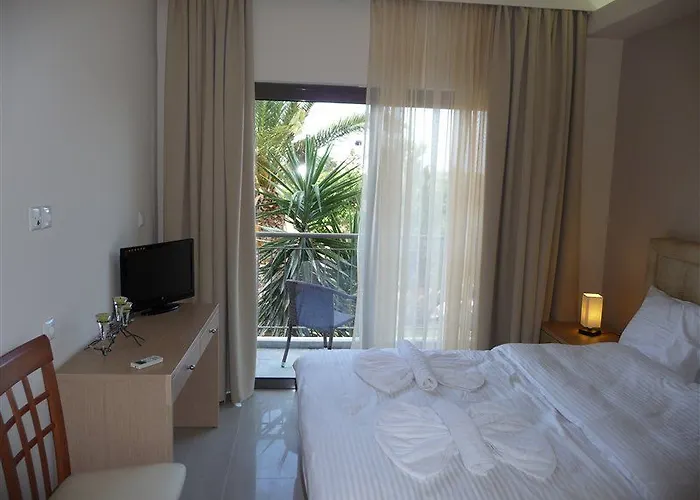 Oasis - Adults Only 3*