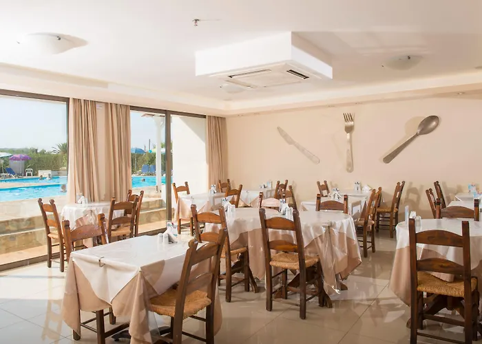 Готель Oasis - Adults Only