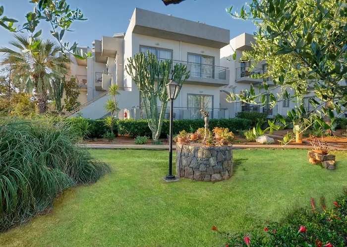 Oasis - Adults Only Херсонісос